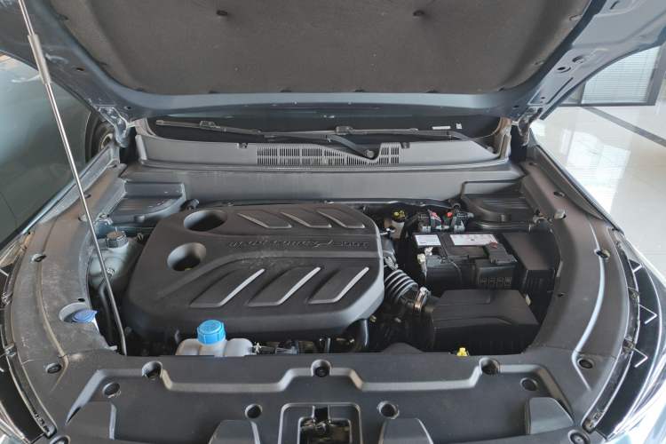 Used CHANGAN OSHAN X5 2021 1.5T DCT Flagship Edition Engine Bay