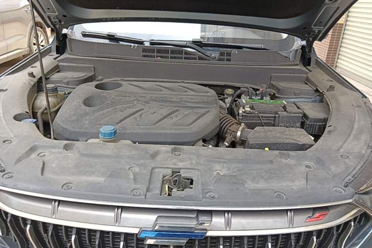 Used CHANGAN OSHAN X5 2021 1.5T DCT Luxury Edition Engine Bay