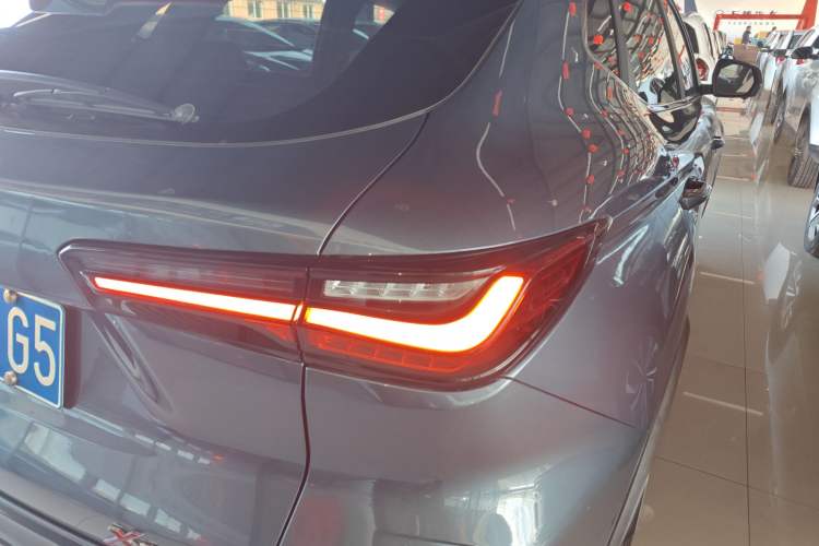 Used CHANGAN OSHAN X5 2021 1.5T DCT Flagship Edition Exterior 2