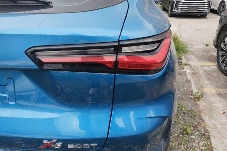 Used CHANGAN OSHAN X5 2021 1.5T DCT Flagship Edition Exterior 3