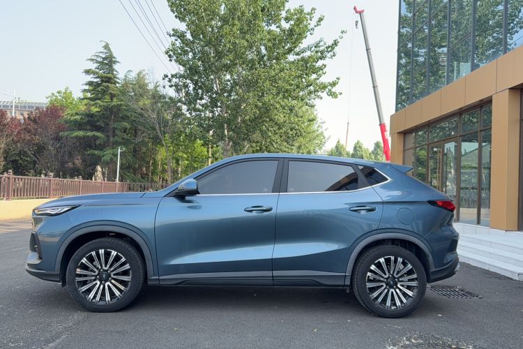 Used CHANGAN OSHAN X5 2021 1.5T DCT Prestige Edition Exterior 3