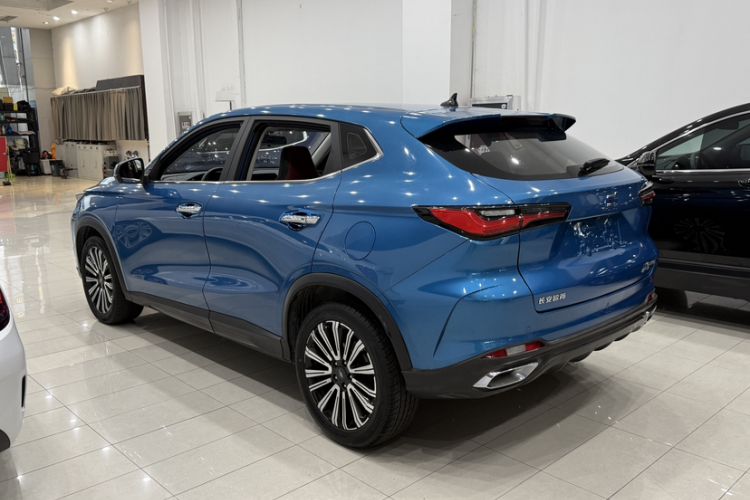 Used CHANGAN OSHAN X5 2021 Revised Version 1.5T DCT Luxury Edition Exterior 4