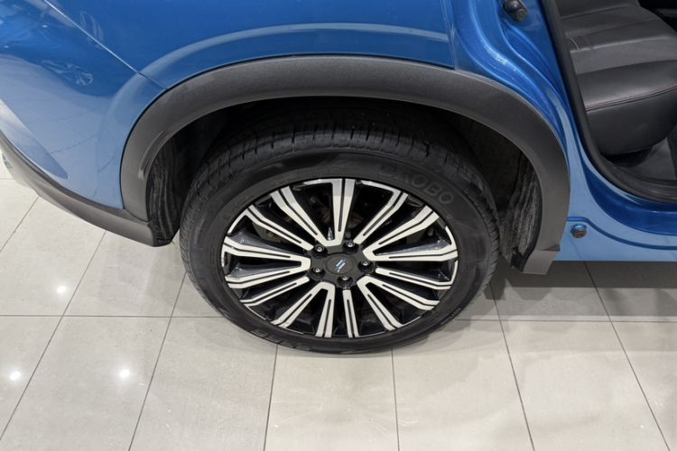 Used CHANGAN OSHAN X5 2021 Revised Version 1.5T DCT Luxury Edition Exterior 7