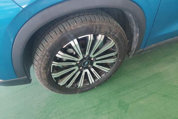 Used CHANGAN OSHAN X5 2021 1.5T DCT Prestige Edition Exterior 7