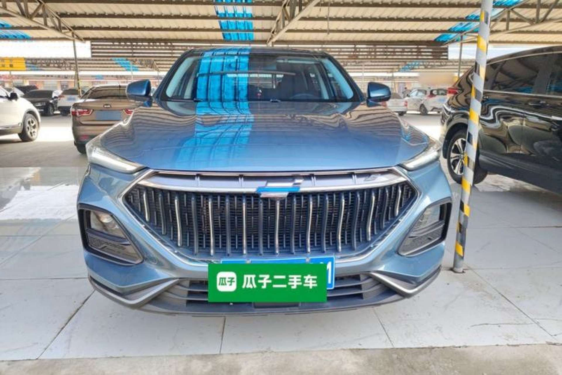 Used CHANGAN OSHAN X5 2021 1.6L CVT Luxury Model Front