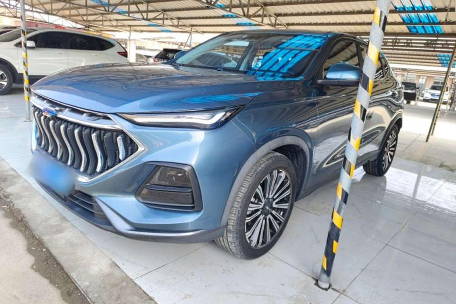 Used CHANGAN OSHAN X5 2021 1.6L CVT Luxury Model Front Left 45 Deg