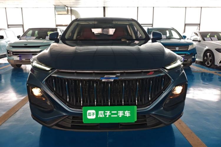 Used CHANGAN OSHAN X5 2021 Revised Version 1.5T DCT Luxury Edition Front