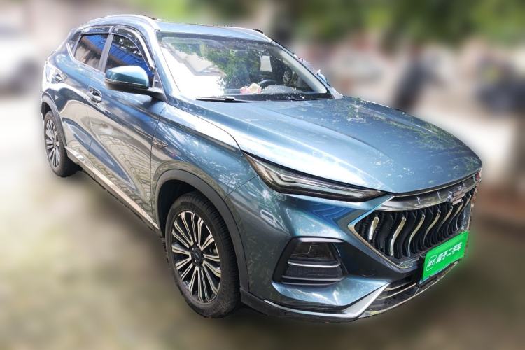 Used CHANGAN OSHAN X5 2021 1.5T DCT Prestige Edition Front Right 45 Deg