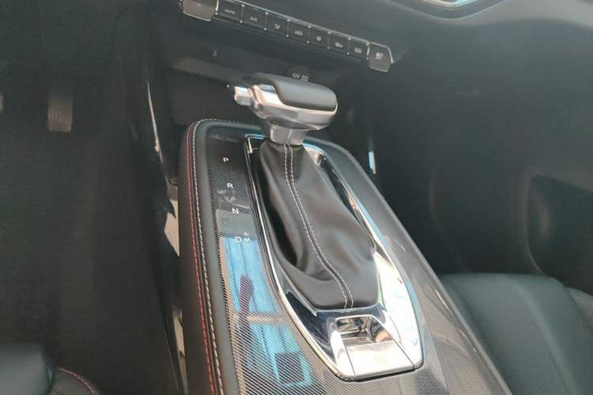 Used CHANGAN OSHAN X5 2021 1.6L CVT Luxury Model Gear Lever