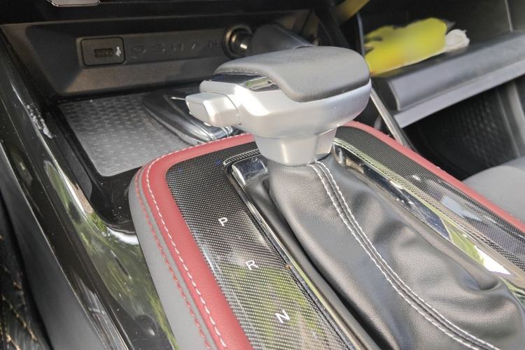 Used CHANGAN OSHAN X5 2021 1.5T DCT Flagship Edition Gear Lever