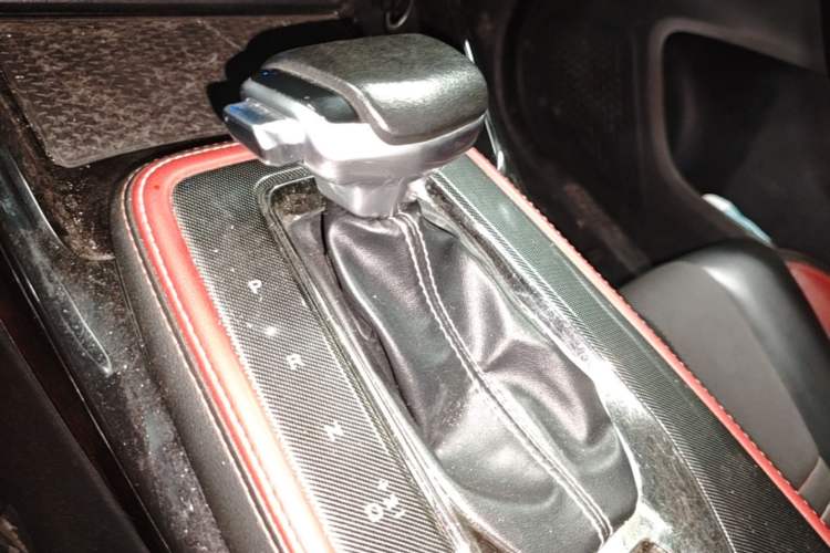 Used CHANGAN OSHAN X5 2021 1.5T DCT Luxury Edition Gear Lever