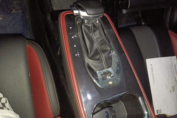 Used CHANGAN OSHAN X5 2021 1.5T DCT Prestige Edition Gear Lever
