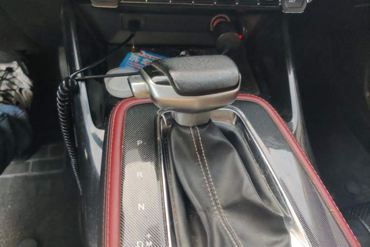 Used CHANGAN OSHAN X5 2021 1.5T DCT Prestige Edition Gear Lever