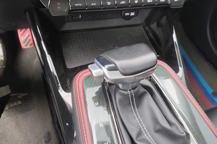 Used CHANGAN OSHAN X5 2021 1.5T DCT Flagship Edition Gear Lever