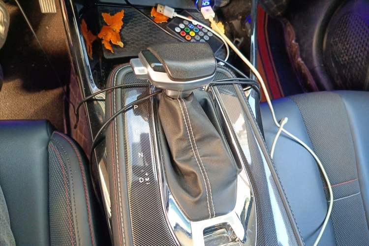 Used CHANGAN OSHAN X5 2021 1.5T DCT Prestige Edition Gear Lever