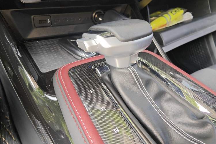 Used CHANGAN OSHAN X5 2021 1.5T DCT Flagship Edition Gear Lever