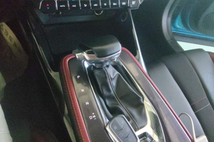 Used CHANGAN OSHAN X5 2021 1.5T DCT Prestige Edition Gear Lever