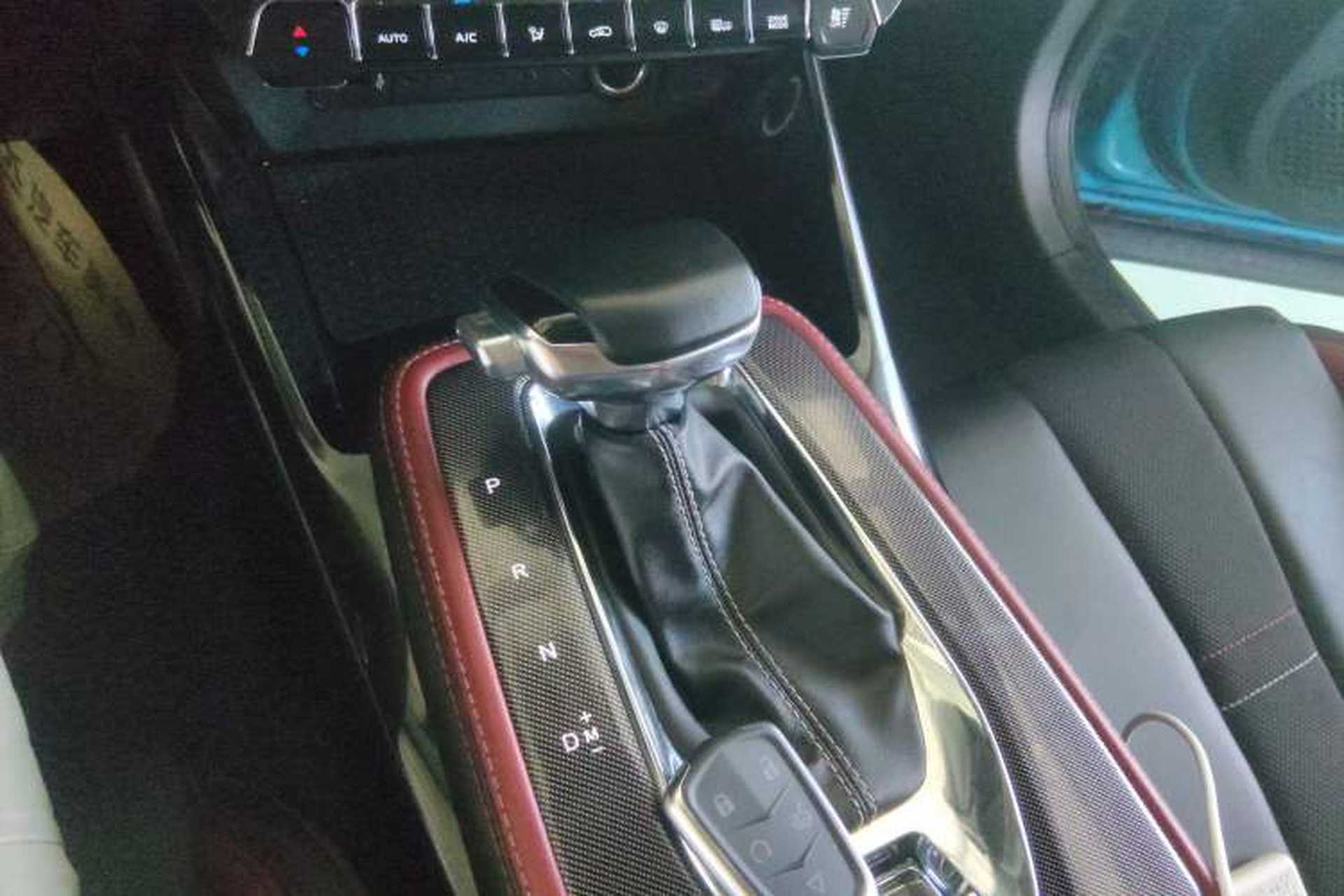Used CHANGAN OSHAN X5 2021 1.5T DCT Prestige Edition Gear Lever