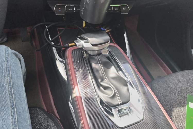 Used CHANGAN OSHAN X5 2021 1.5T DCT Prestige Edition Gear Lever