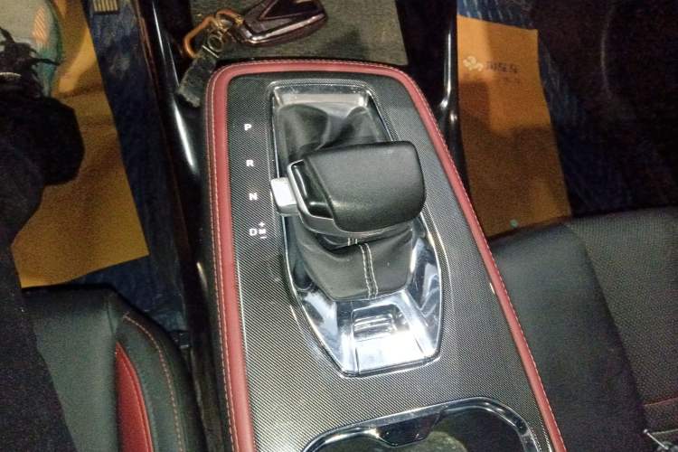 Used CHANGAN OSHAN X5 2021 1.5T DCT Luxury Edition Gear Lever