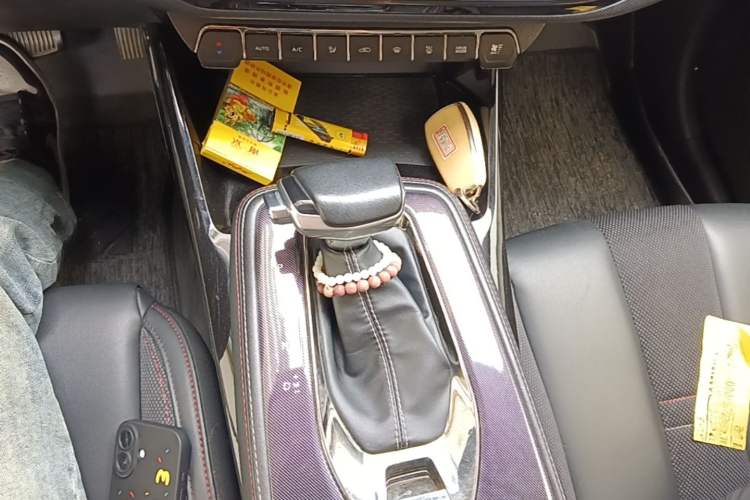 Used CHANGAN OSHAN X5 2021 1.5T DCT Luxury Edition Gear Lever