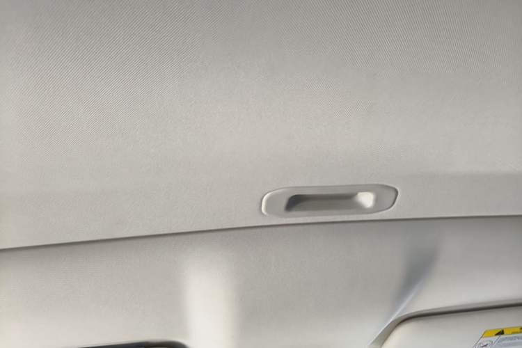 Used CHANGAN OSHAN X5 2021 Revised Version 1.5T DCT Luxury Edition Headliner