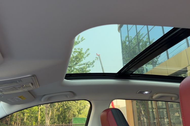 Used CHANGAN OSHAN X5 2021 1.5T DCT Prestige Edition Headliner