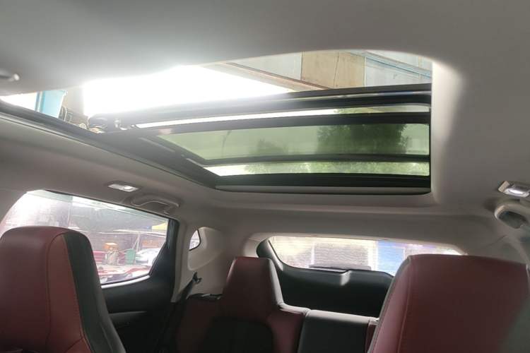 Used CHANGAN OSHAN X5 2021 1.5T DCT Flagship Edition Headliner