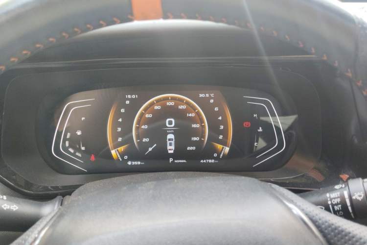 Used CHANGAN OSHAN X5 2021 1.5T DCT Prestige Edition Instrument Cluster