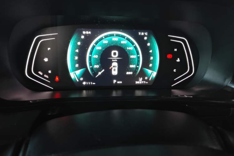 Used CHANGAN OSHAN X5 2021 1.5T DCT Flagship Edition Instrument Cluster
