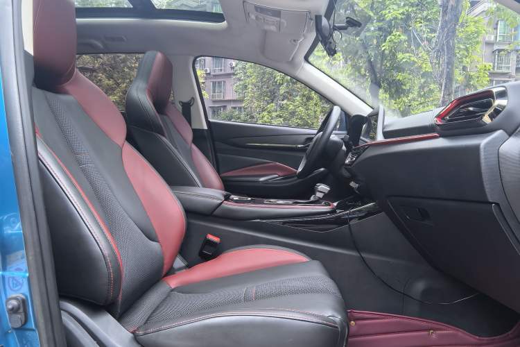 Used CHANGAN OSHAN X5 2021 1.5T DCT Prestige Edition Interior 11