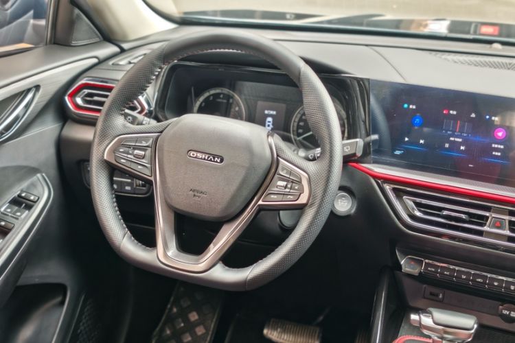 Used CHANGAN OSHAN X5 2021 Revised Version 1.5T DCT Luxury Edition Interior 12