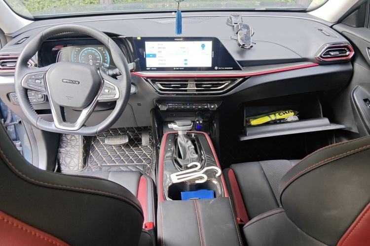 Used CHANGAN OSHAN X5 2021 1.5T DCT Flagship Edition Interior 2