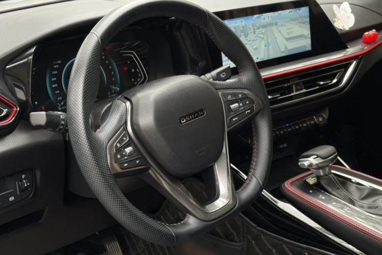 Used CHANGAN OSHAN X5 2021 1.5T DCT Flagship Edition Interior 2