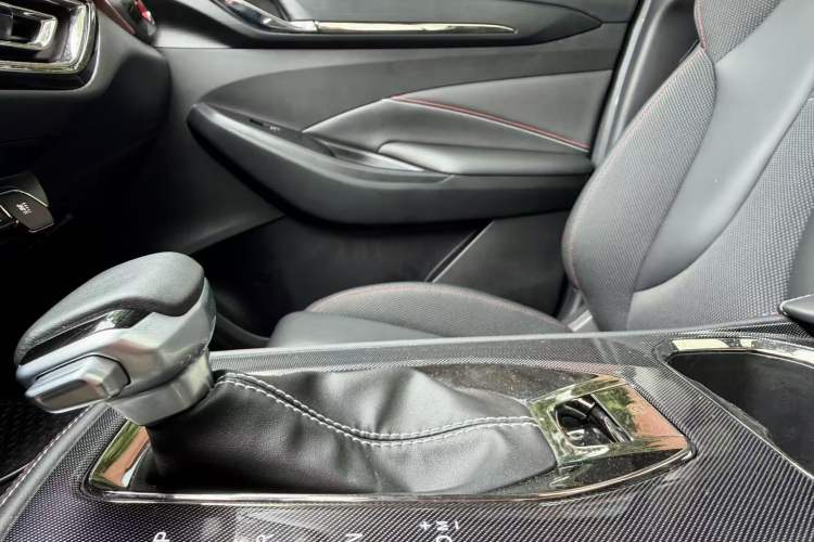 Used CHANGAN OSHAN X5 2021 1.5T DCT Flagship Edition Interior 2
