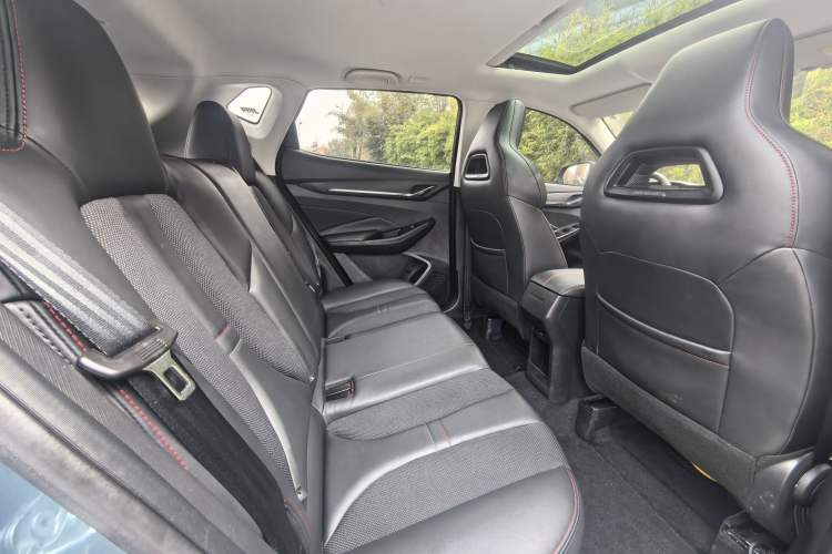 Used CHANGAN OSHAN X5 2021 1.6L CVT Luxury Model Interior 3