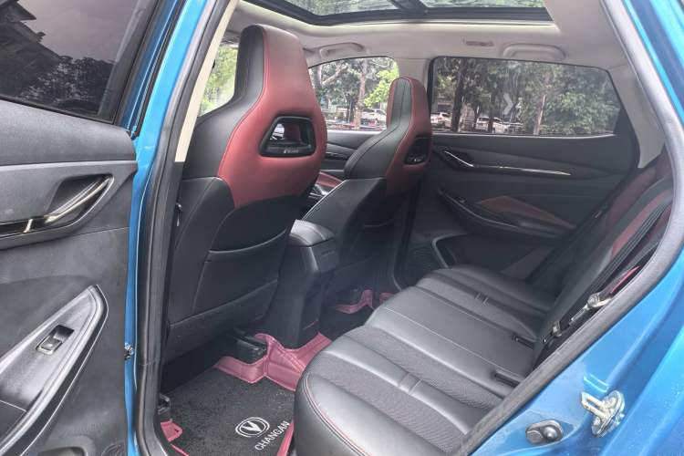 Used CHANGAN OSHAN X5 2021 1.5T DCT Prestige Edition Interior 3