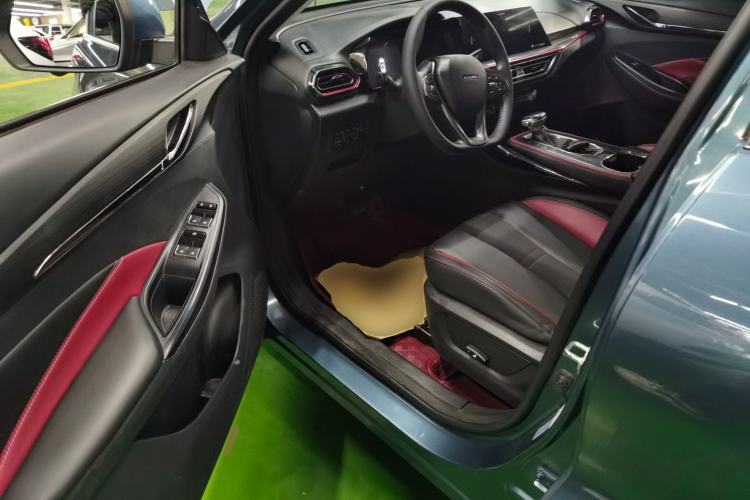 Used CHANGAN OSHAN X5 2021 1.5T DCT Flagship Edition Interior 3