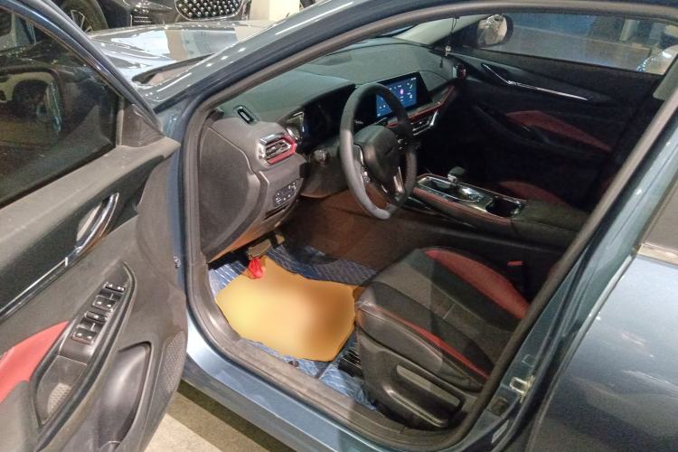 Used CHANGAN OSHAN X5 2021 1.5T DCT Luxury Edition Interior 3