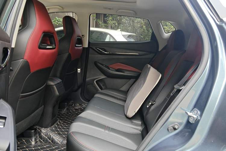 Used CHANGAN OSHAN X5 2021 1.5T DCT Flagship Edition Interior 4