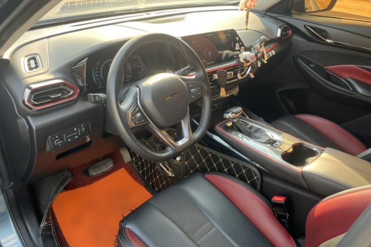 Used CHANGAN OSHAN X5 2021 1.5T DCT Prestige Edition Interior 4