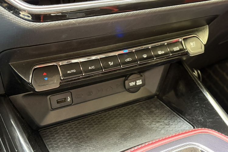 Used CHANGAN OSHAN X5 2021 1.5T DCT Flagship Edition Interior 5