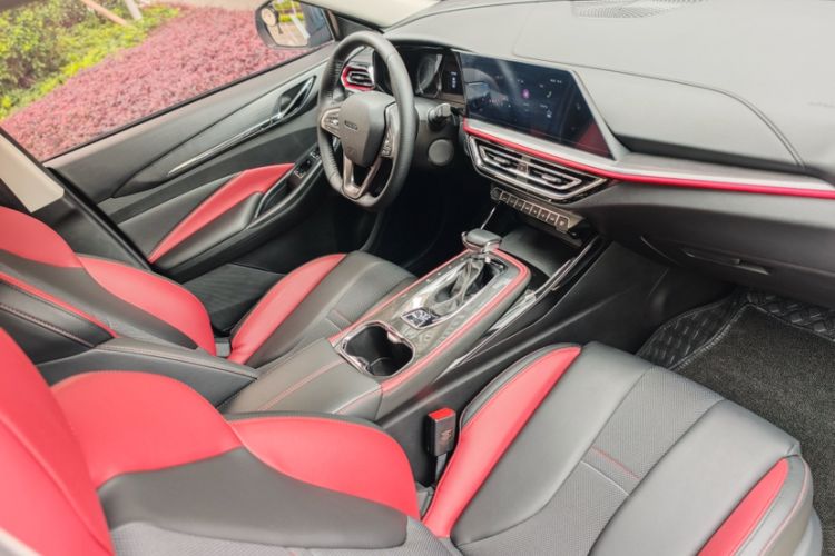 Used CHANGAN OSHAN X5 2021 Revised Version 1.5T DCT Luxury Edition Interior 6