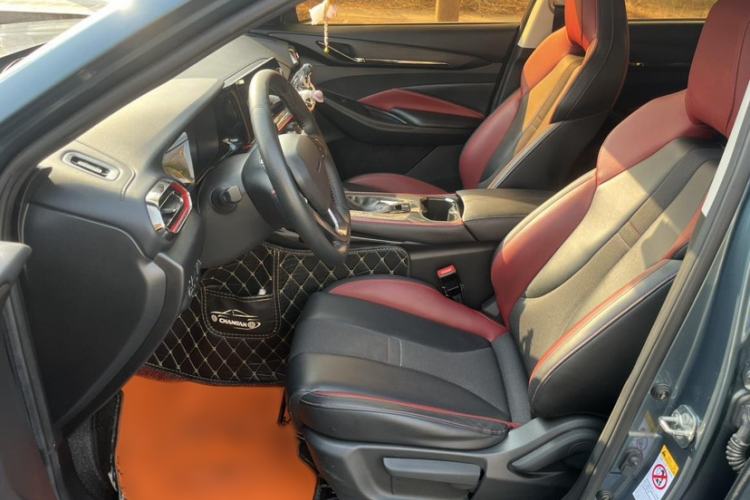 Used CHANGAN OSHAN X5 2021 1.5T DCT Prestige Edition Interior 9