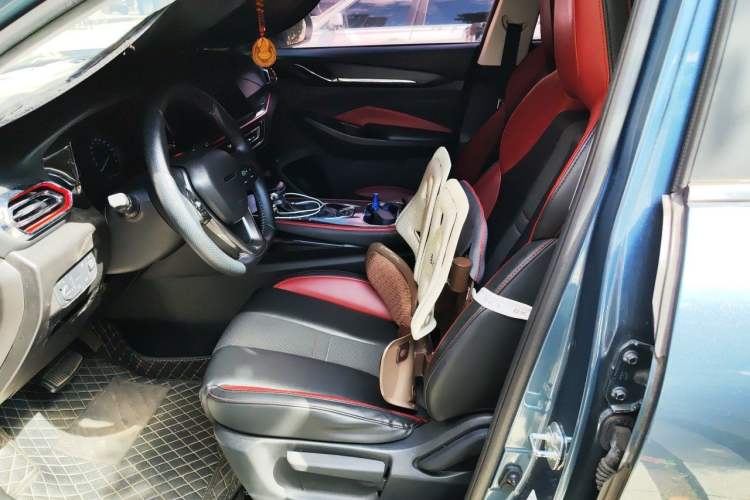 Used CHANGAN OSHAN X5 2021 Revised Version 1.5T DCT Luxury Edition Left Front Seat