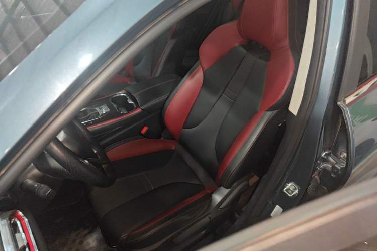 Used CHANGAN OSHAN X5 2021 Revised Version 1.5T DCT Luxury Edition Left Front Seat