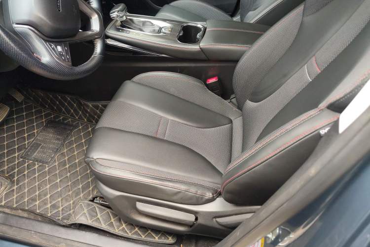 Used CHANGAN OSHAN X5 2021 1.5T DCT Prestige Edition Left Front Seat