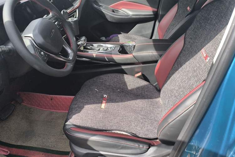 Used CHANGAN OSHAN X5 2021 1.5T DCT Prestige Edition Left Front Seat