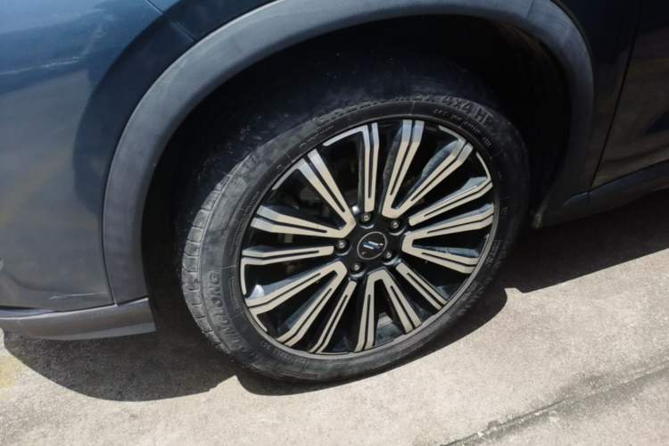 Used CHANGAN OSHAN X5 2021 1.6L CVT Comfort Model Left Front Wheel Hub