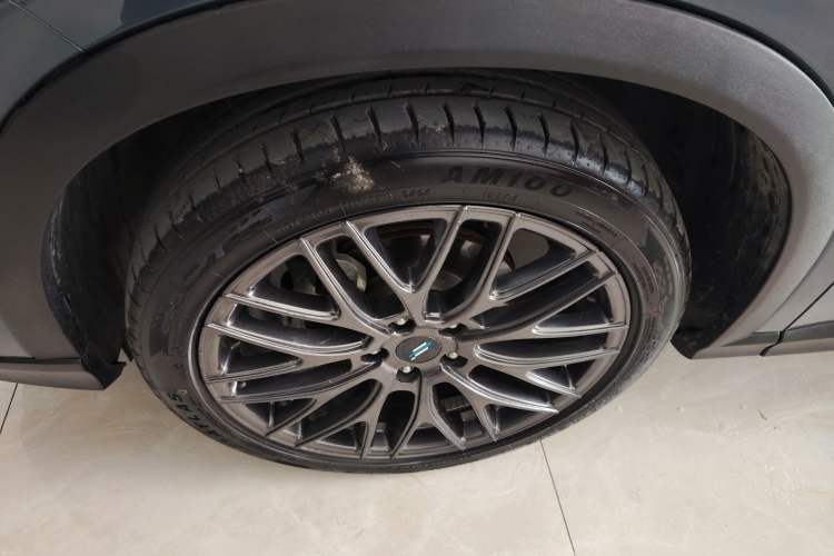 Used CHANGAN OSHAN X5 2021 1.5T DCT Flagship Edition Left Front Wheel Hub